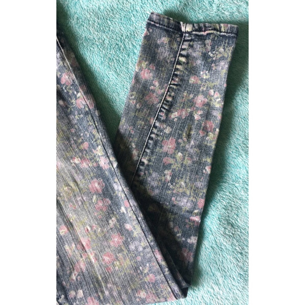 Floral Print Skinny Jeans